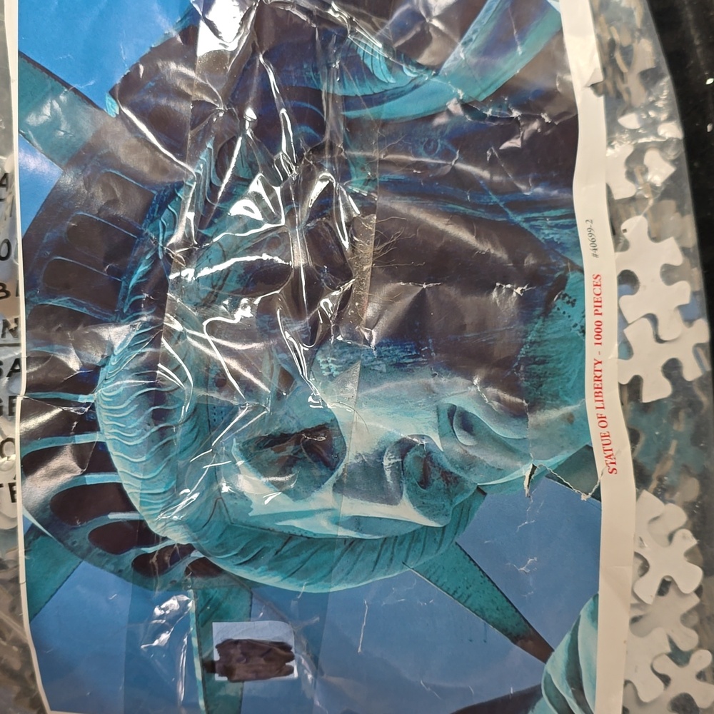 Statue of Liberty Puzzle 1000 Pieces - Picture 3 of 3